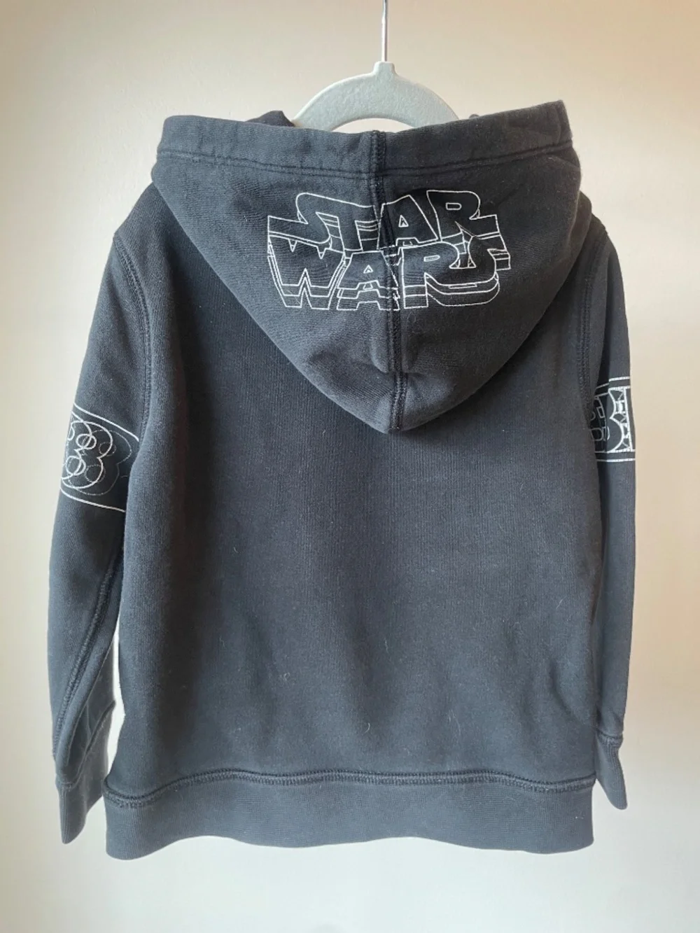 GAP Boys Black Graphic Hoodie Size 5 Robot Print Pullover